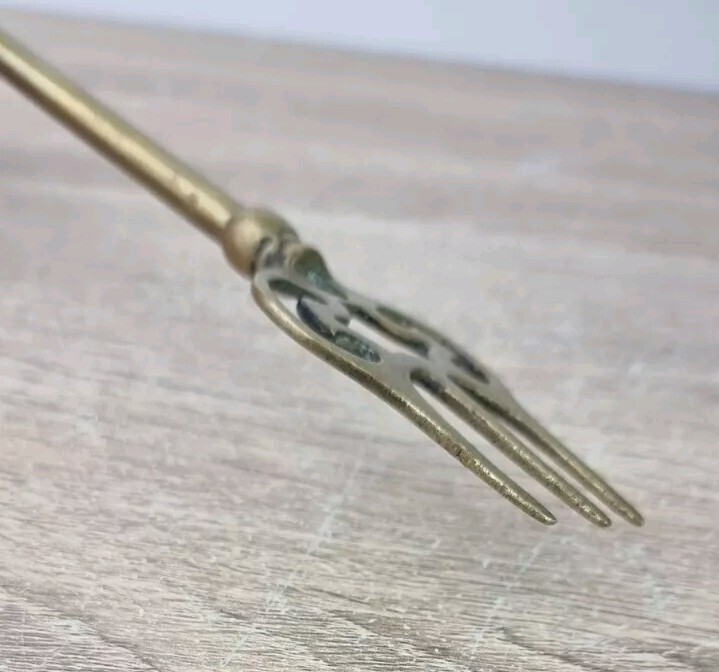 Vintage Brass Fire Side Toasting Fork Ship On Handle