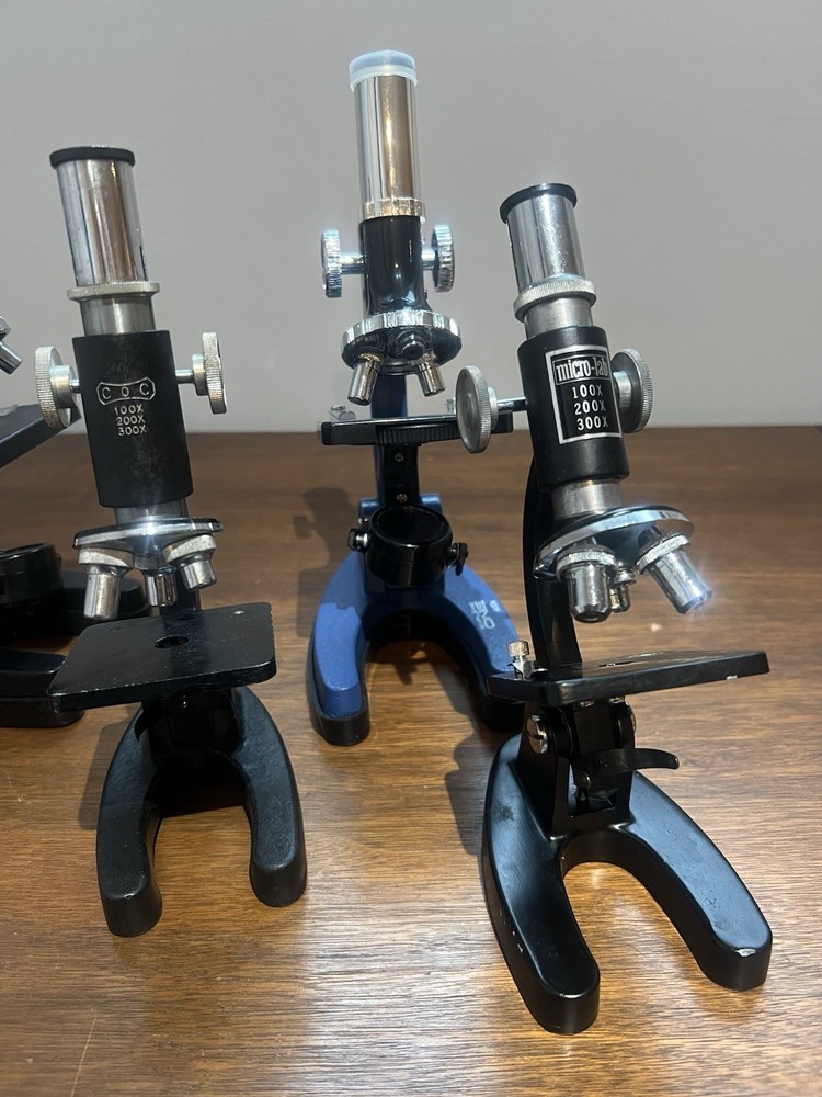 4 Microscopes
