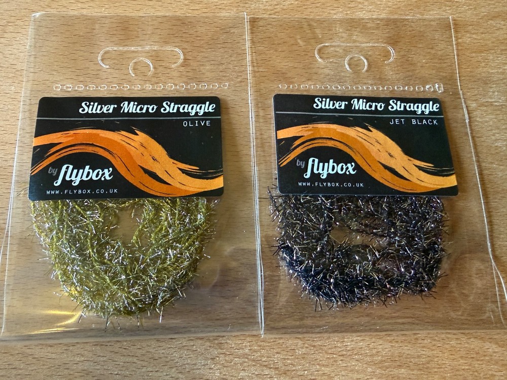 Fly tying materials - flybox  -Silver Micro Straggle-  selection