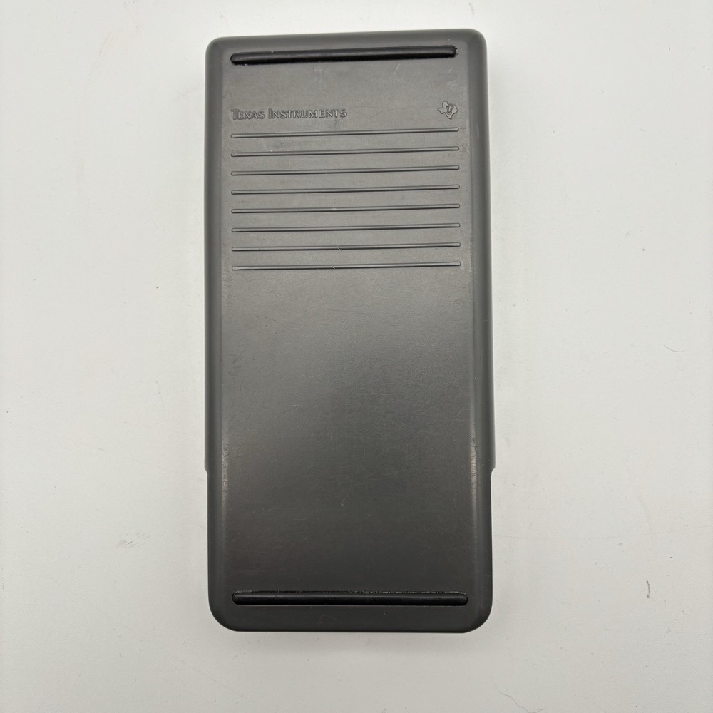 Texas Instruments TI-82 Graphing Calculator Tested Works.
