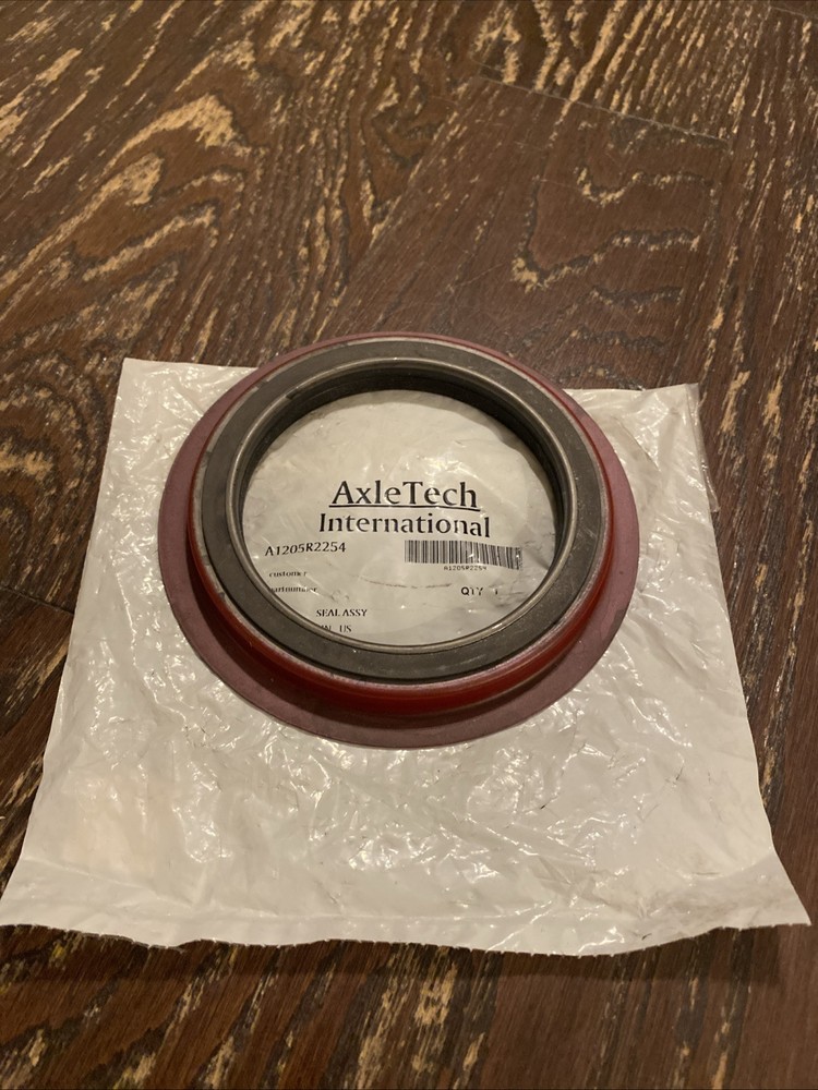 FMTV Hub seal/Inner wheel bearing 5330-01-360-5252,NEW-OEM