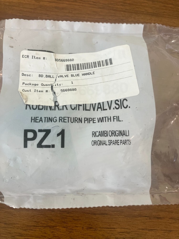Baxi BD5669880 Ball Valve with Blue Handle