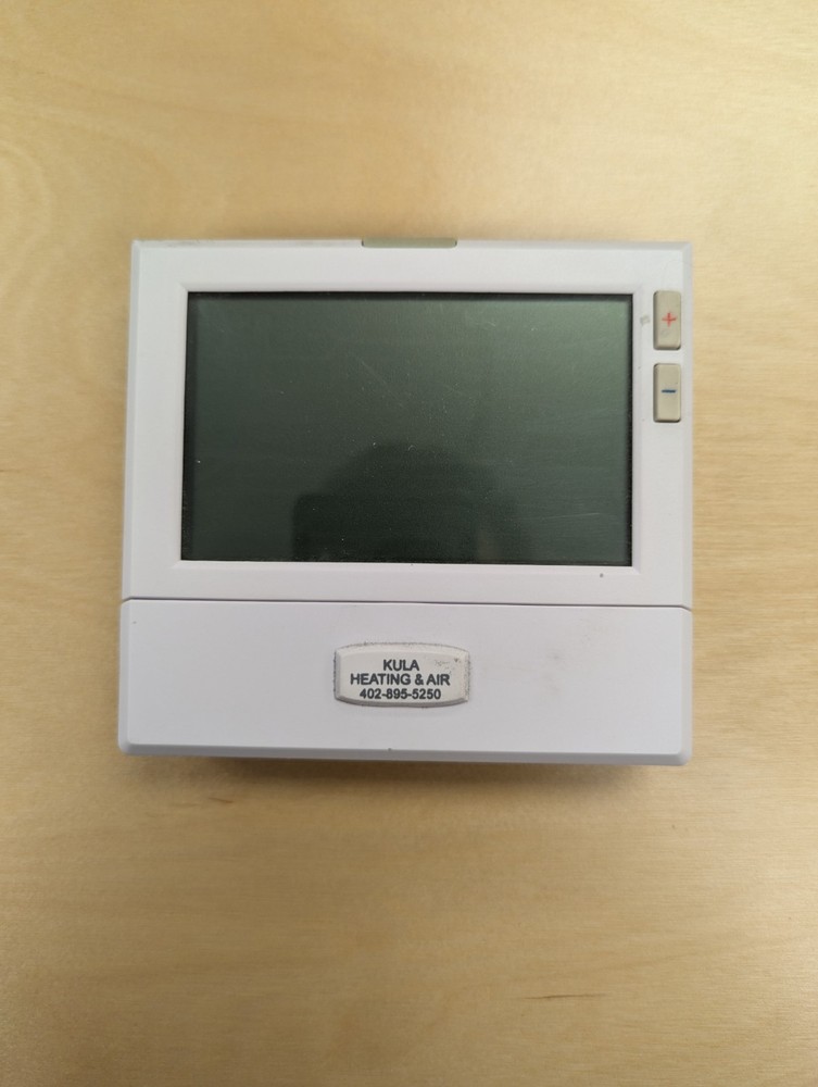 Pro 1 Model 805 Programmable Thermostat