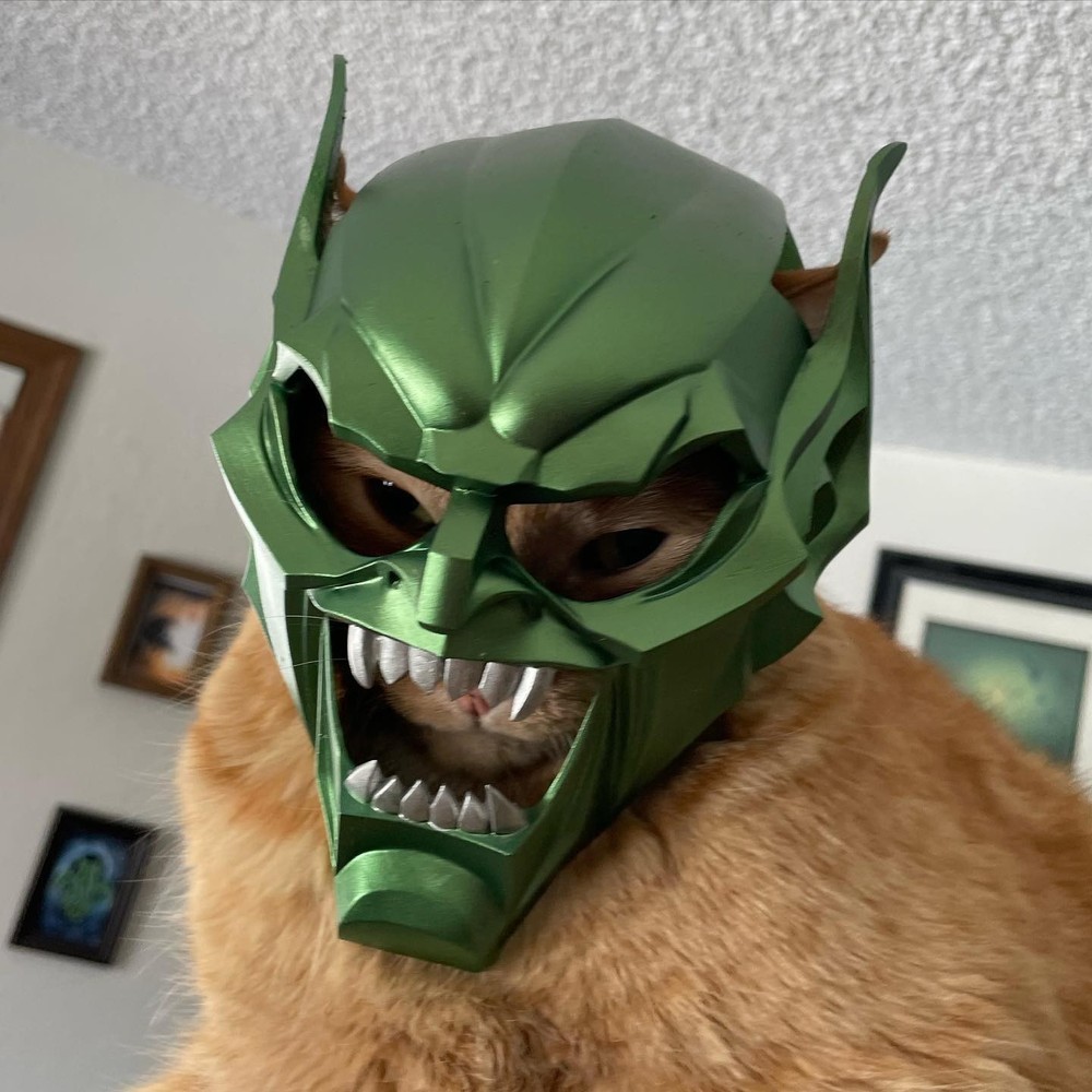 3D-Printed Green Goblin Helmet for Cats