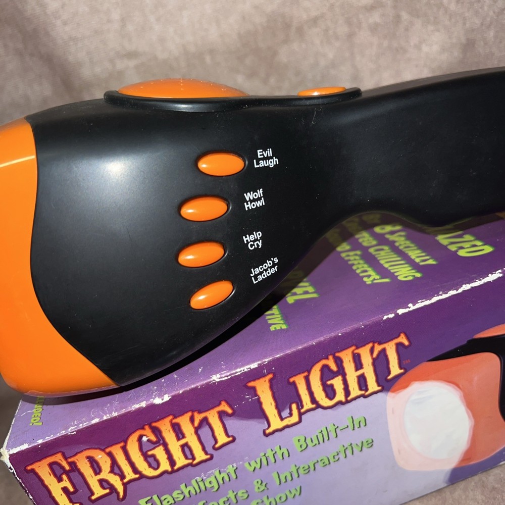Fright Light Halloween Spooky Flashlight With 8 Built-In Sound Effects - Tested