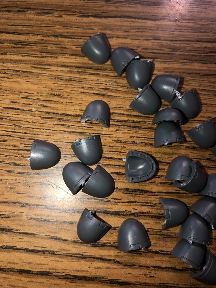 Warhammer Hh Mark 6 Shoulder Pads (f28)
