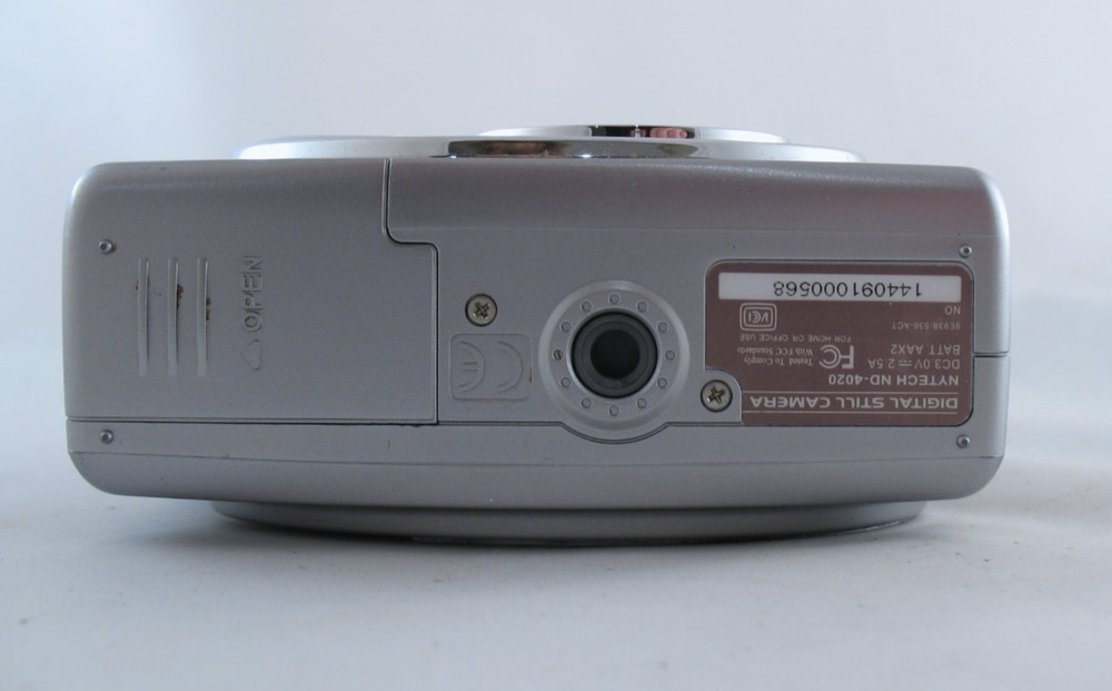 Retro Nytech ND-4020 4.0MP Compact Digital Camera Silver Tested +128MB SD Card