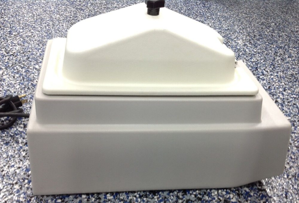 Baxter Durabath Water Bath, Model W2975-6, Tested Working