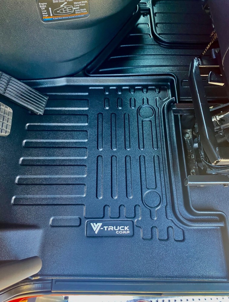 Freightliner Cascadia 2017-up 3 Piece Thermoplastic Floor Mats