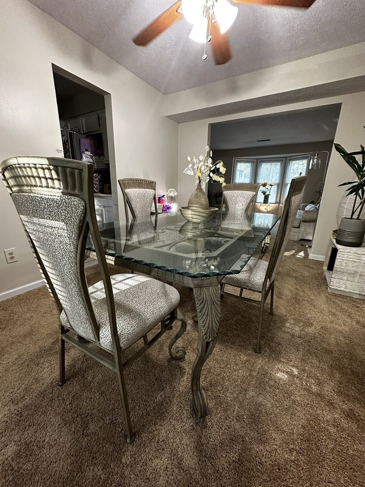 Dinner Table and Chairs Set