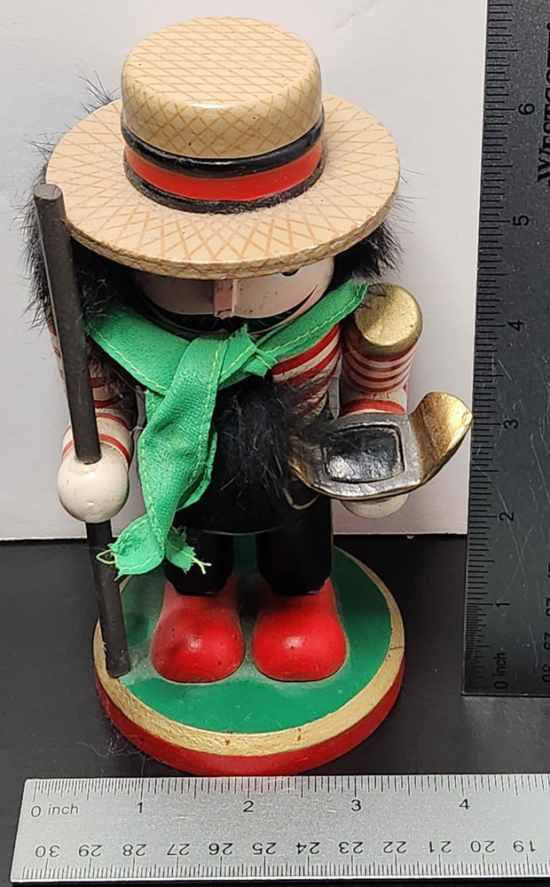 2000 International Italian Nutcracker