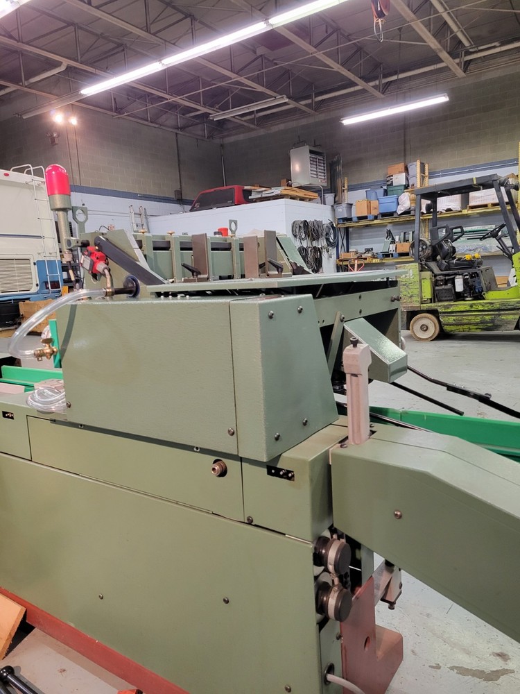 Muller Martini 1528 Cover/card Feeder