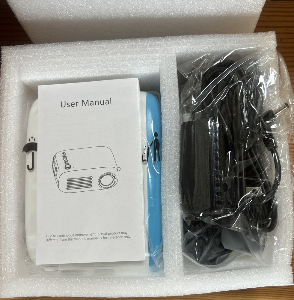 GooDee YG200 - Mini LED Pico Projector Blue Cost Efficient High Resolution NEW