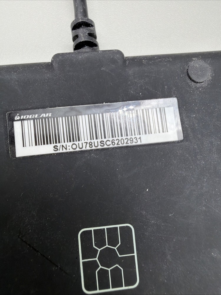 IOGEAR GSR202 USB Smart Card CAC Reader