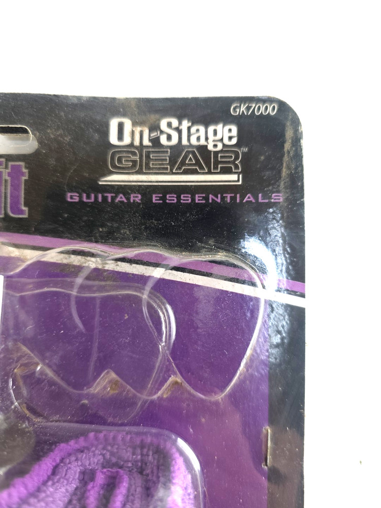 On-Stage - Universal Guitar Care Kit - GK7000