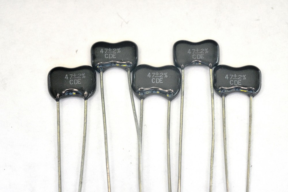 47pF Mica Capacitor 47pF / 500V, 2%,  (x10 pieces.)