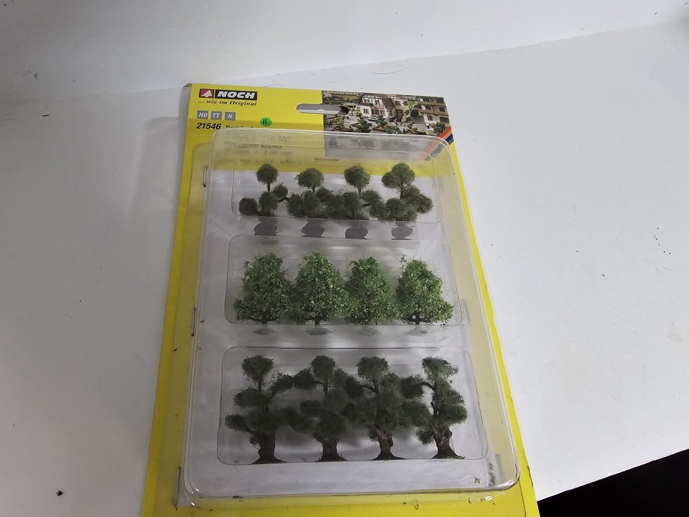 Noch Ornamental Bushes21546 H0 SCALE