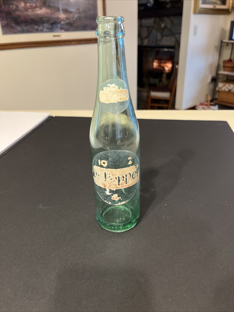 Vintage- DR. PEPPER Soda Bottle- 10 oz