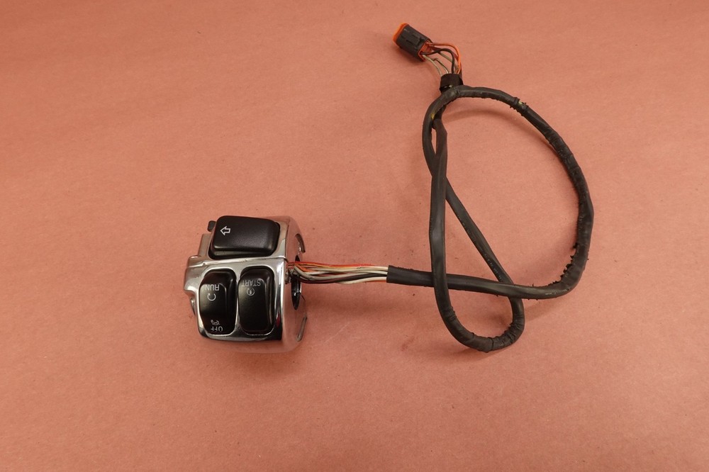 2000-2006 HARLEY-DAVIDSON SOFTAIL Standard FXST RIGHT CONTROL START STOP SWITCH