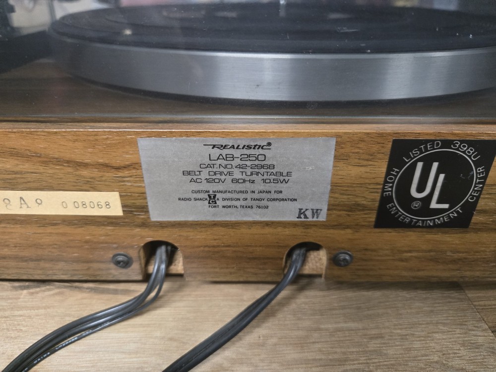 Realistic Lab-250 Turntable Near MINT
