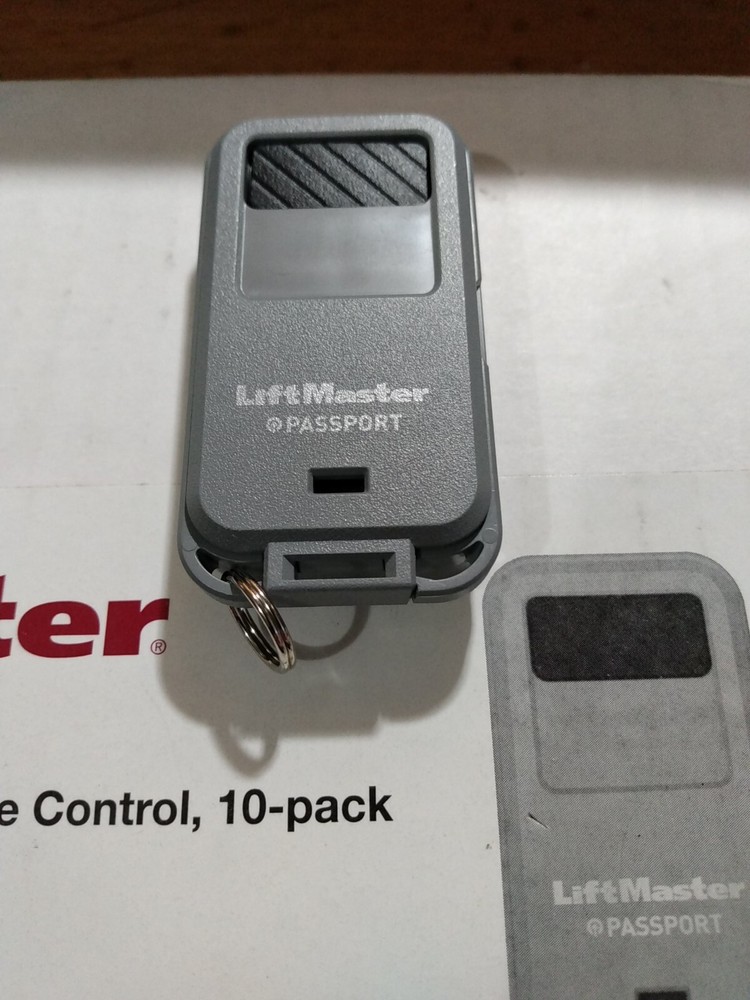 LiftMaster PPK1 ,PPK1PH Passport Keychain 1 Button Remote Transmitter New