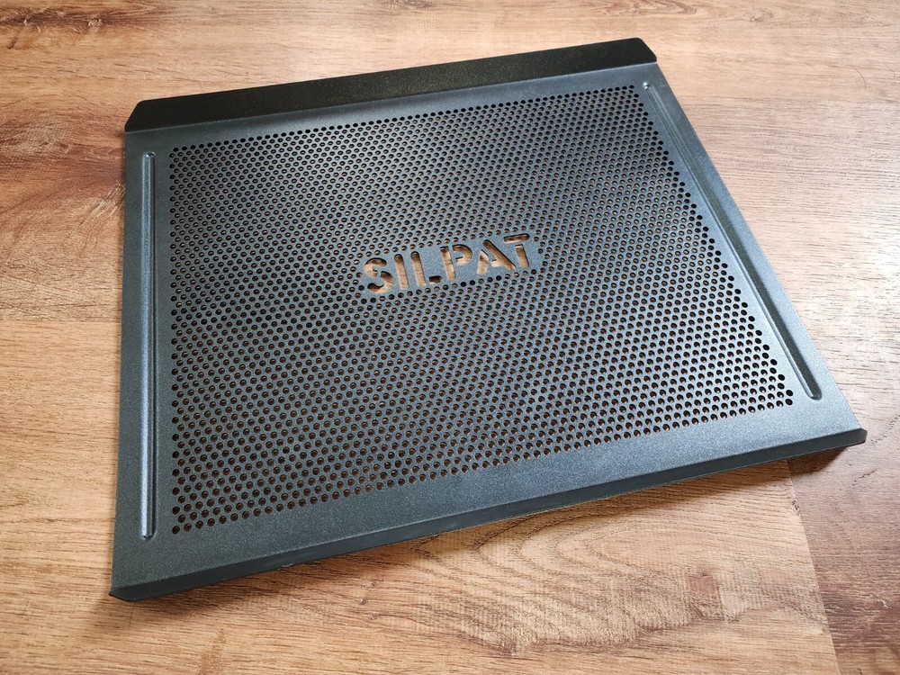 Silpat Perfect Aluminum Perforated Baking Tray