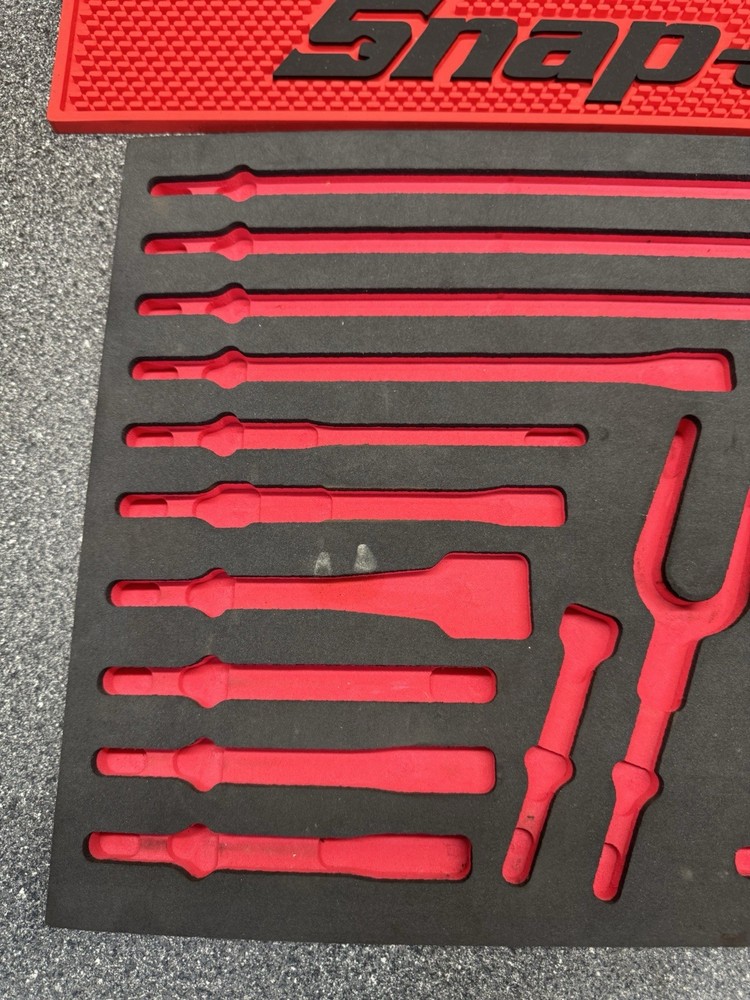 SNAP ON TOOLS RED FOAM ORGANIZER FOR AIR HAMMER BITS AND ACCESSORIES