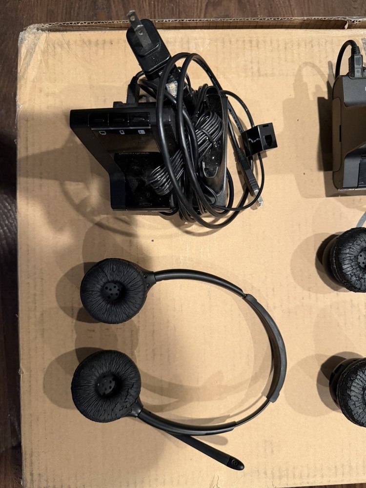 Plantronics Savi W720 Multi-device Noise-Cancel Wireless Headset System