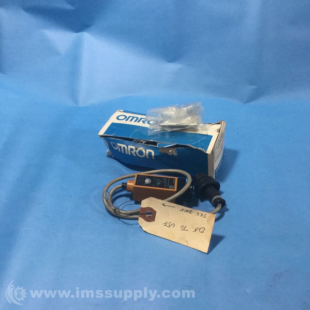 Omron E3S-X3CE4 Photoelectric Sensor FNOB