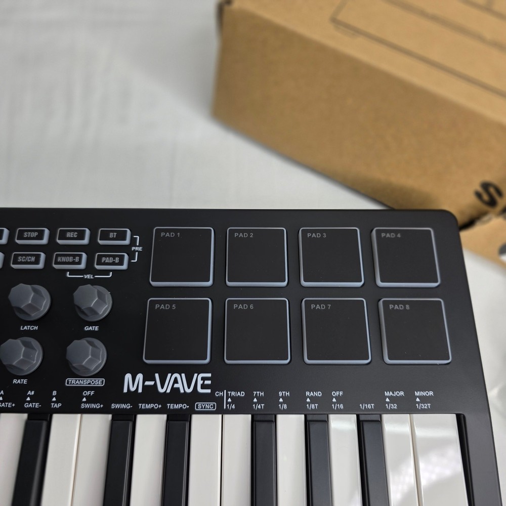 M-VAVE 25 Key USB MIDI Keyboard Controller W 8 Backlit Drum Pads Wireless