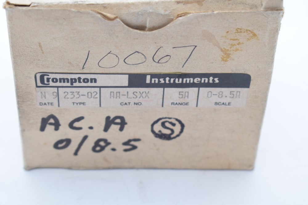 NEW CROMPTON INSTRUMENTS 233-02-AA-LSXX Panel Meter 0-8.5A