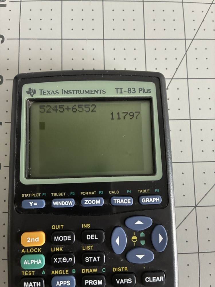 Texas Instruments TI-83 Plus Graphing Calculator -Black Tested & Working