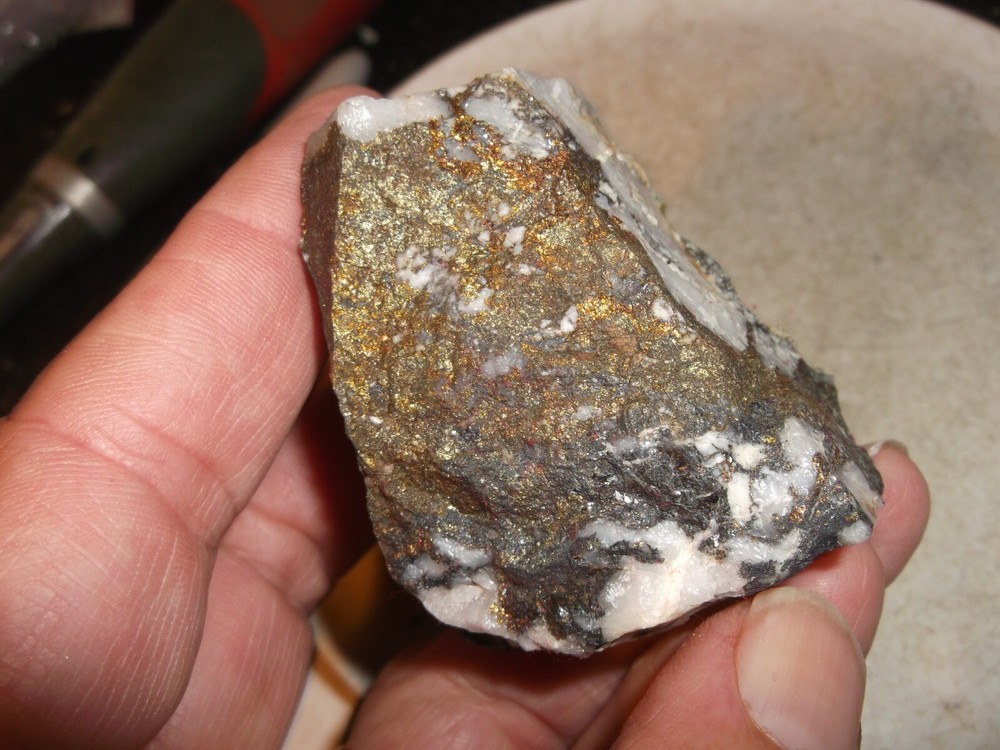 Gold, silver, copper, 166 grams samples ,ore high grade .