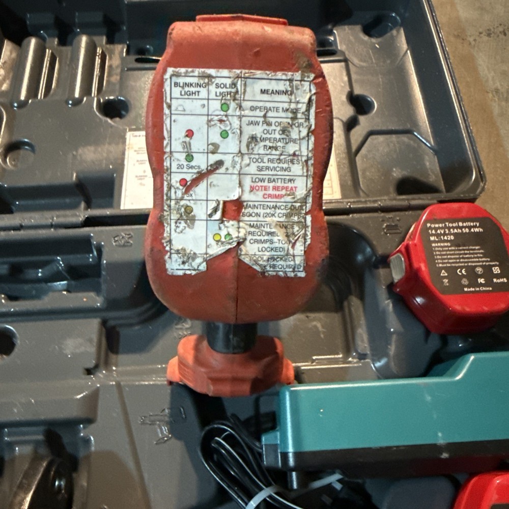 Ridgid 100-B Compact Press Tool Kit w/ 1/2”-1” Compact Jaws.