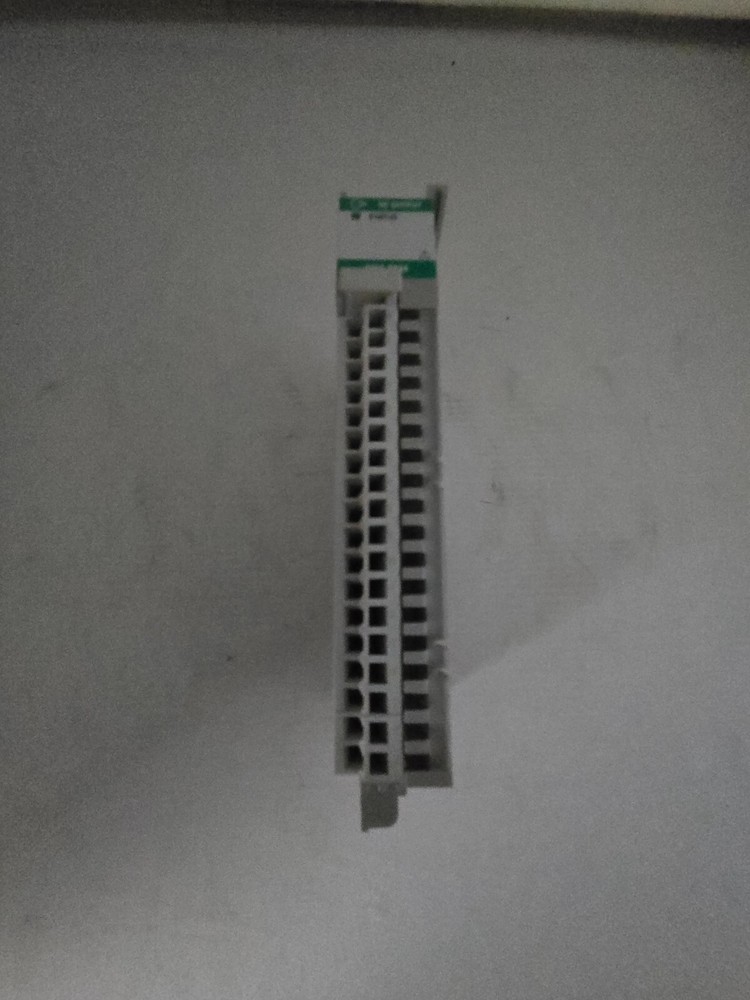 Allen Bradley AB 5069-OB16 Compact 5000 Digital Output Module Series A 5069OB16