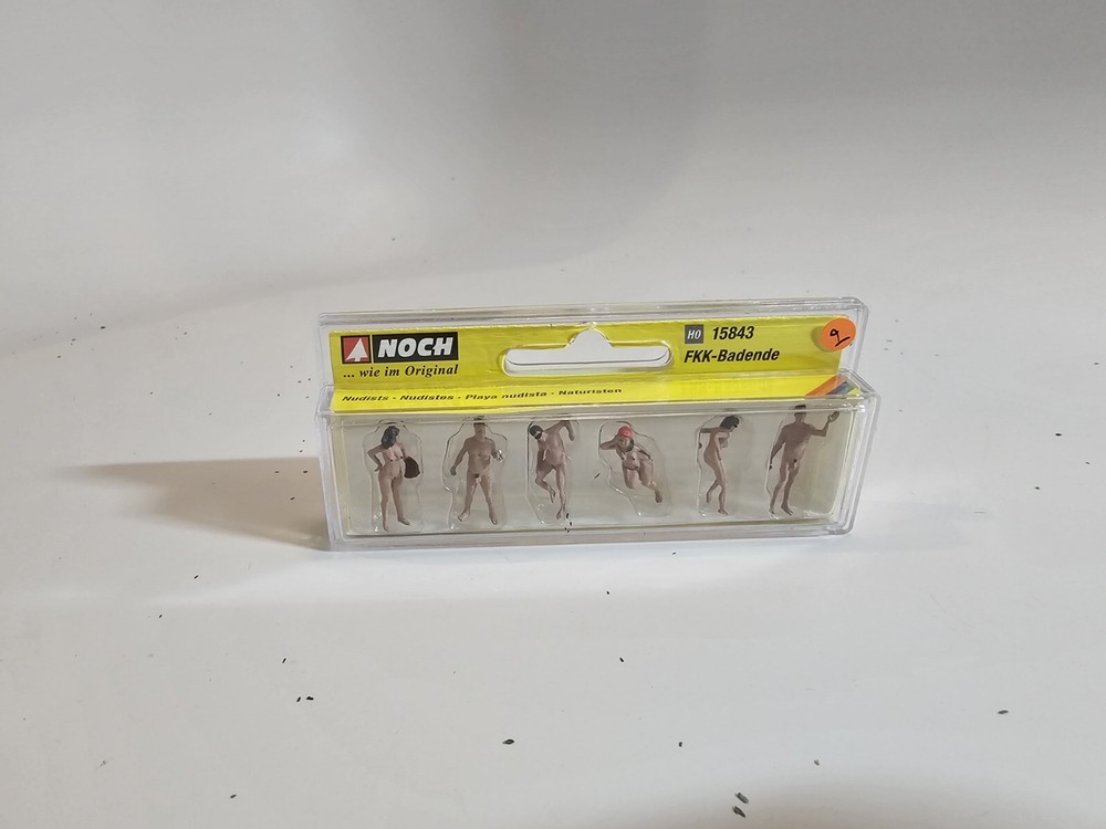 Noch Nudists 15843 HO Scale