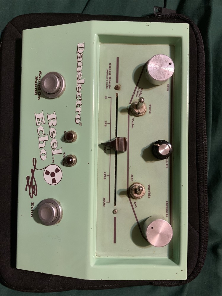 Danelectro Reel Echo Delay, Warble and Tape Effects Pedal