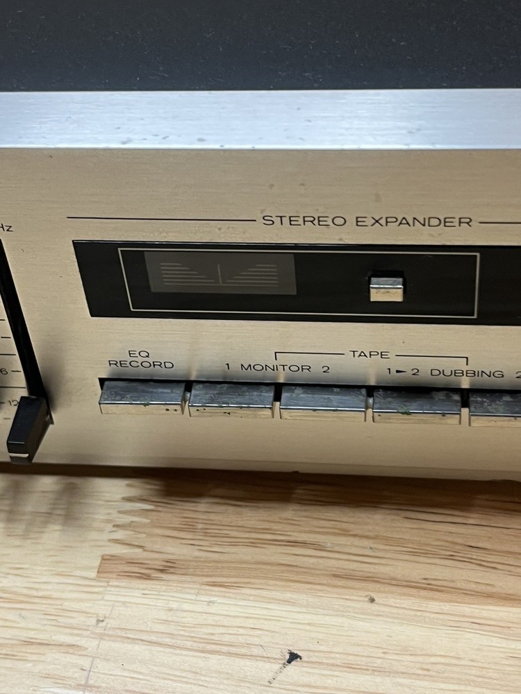 Realistic 12 Band Stereo Frequency Equalizer Model 31-2009