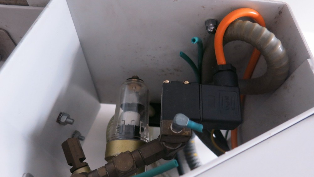 PAM 600 SPRAYMATIC HOT MELT GLUE APPLICATOR