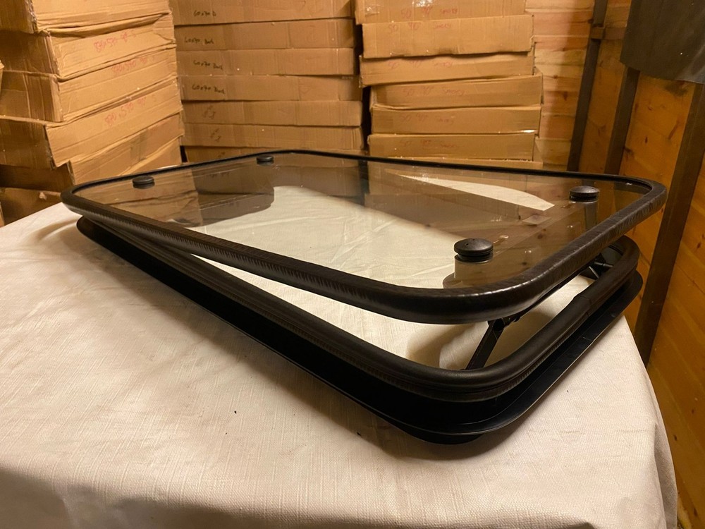 460 x 710mm Skylight ClearGlass 90° Full Opening, Camper Van, Caravan, Motorhome