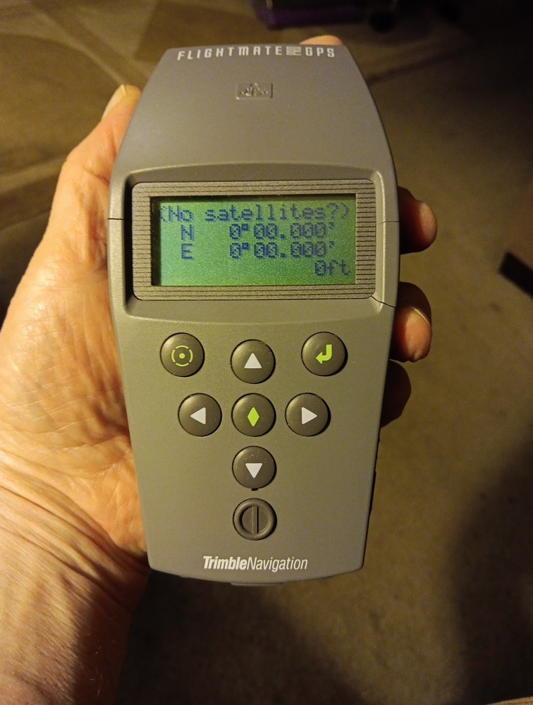VINTAGE TRIMBLE FLIGHT MATE GPS-visibly Working