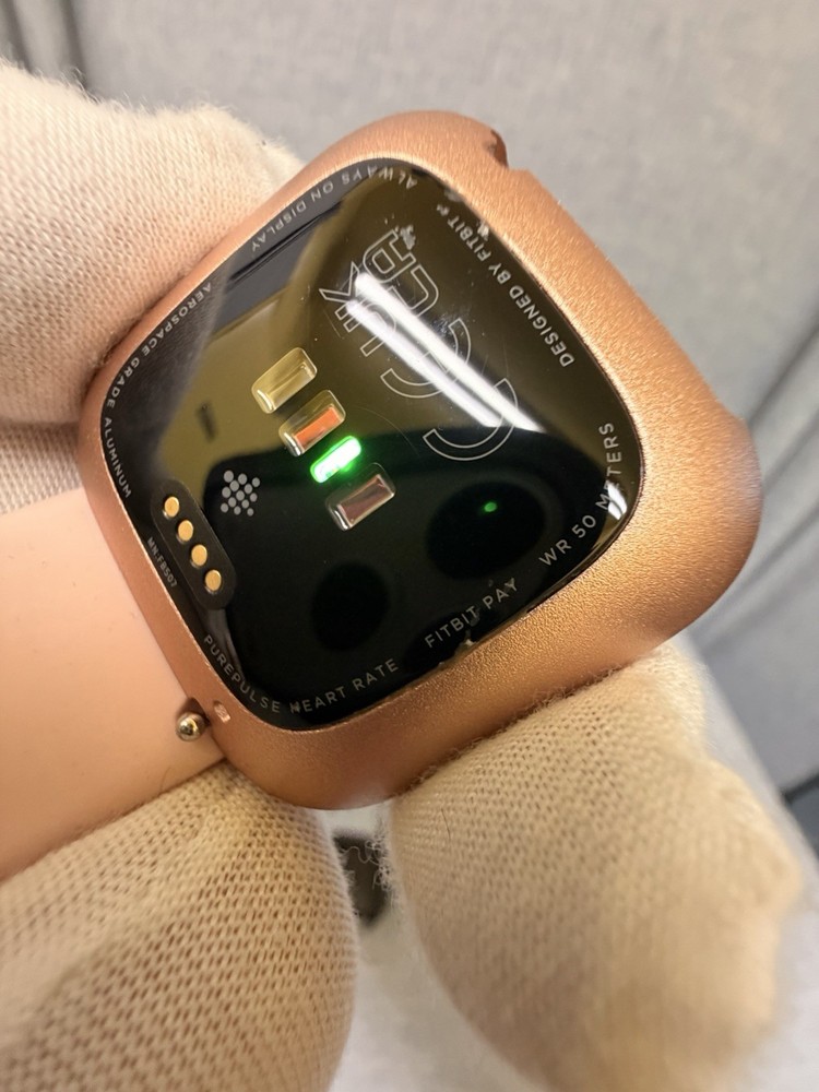 Fitbit Versa 2 Activity Tracker copper rose color - Read Description