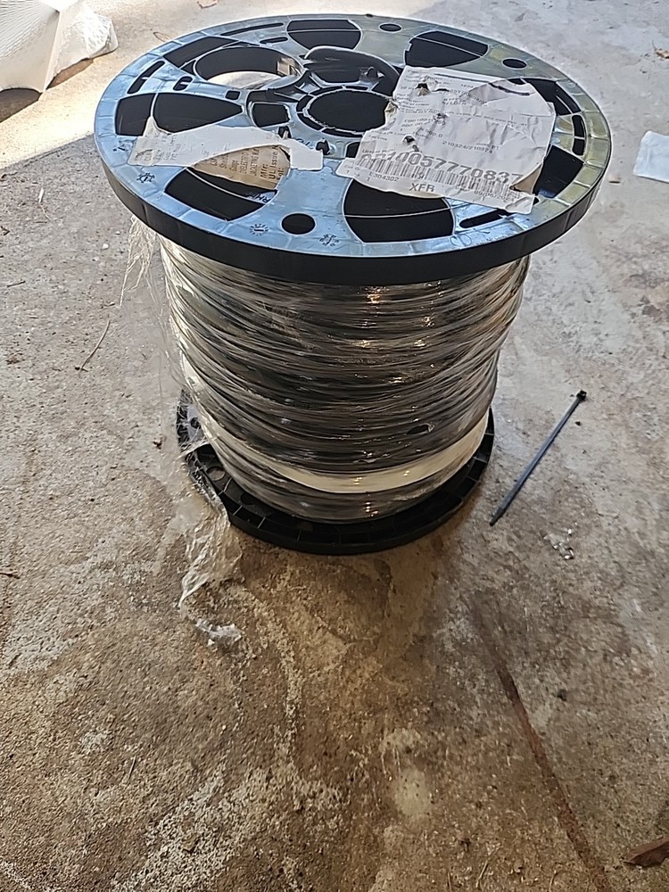series digital coax cable , RG -6/U Type, 18 AWG solid 040" bare coppe conductor