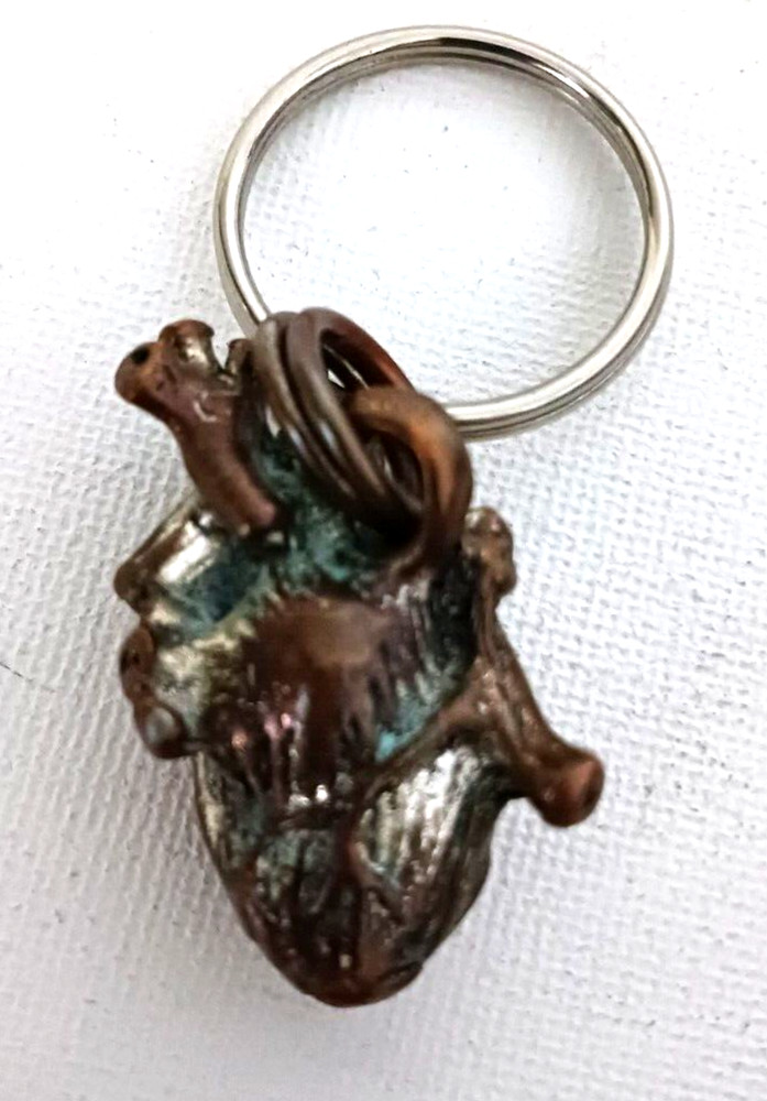 HEART ORGAN KEYCHAIN