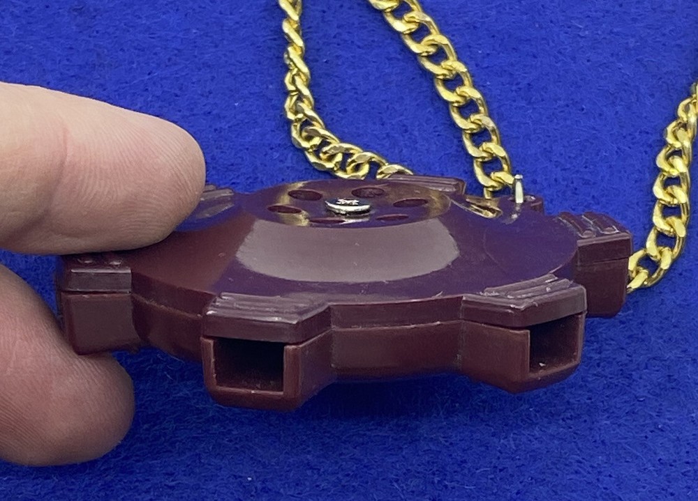 SAM BONG PITCH PIPE WITH CHAIN-Pre-owned, Good condition!