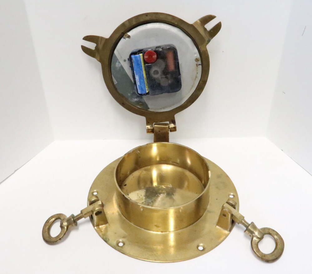 VINTAGE SHIP'S TIME BRASS QUARTZ CLOCK