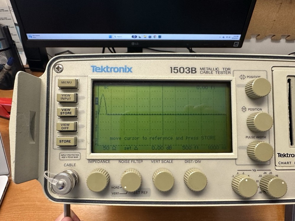 Tektronix 1503B Metallic TDR Cable Tester - Read full description