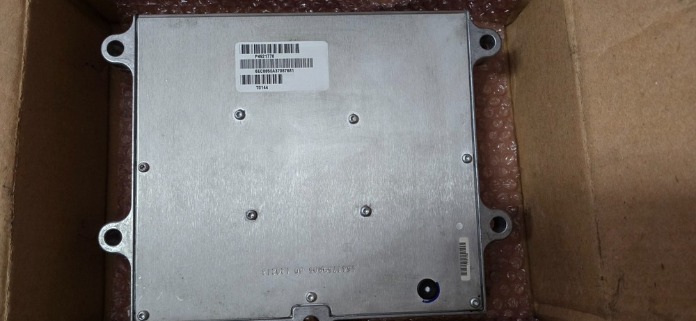 Cummins ISB, ISC, ISL Engine Control Module (ECM) : OEM 4921776