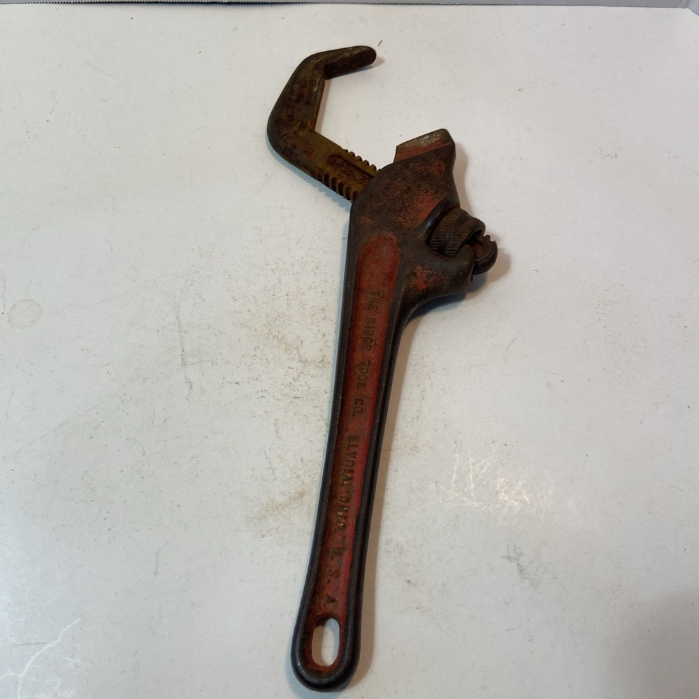 VINTAGE RIGID E—110 OFFSET HEX PIPE WRENCH MADE BY THE RIDGE TOOL CO, ELYRIA, OH