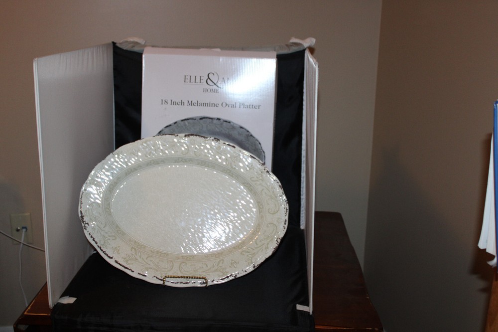 Elle & Alan Home 18   Melamine Oval Platter, NOS